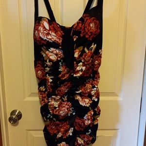 Torrid sz 5 (5x) D/DD Swim Romper Swimwear One Piece Floral Retro